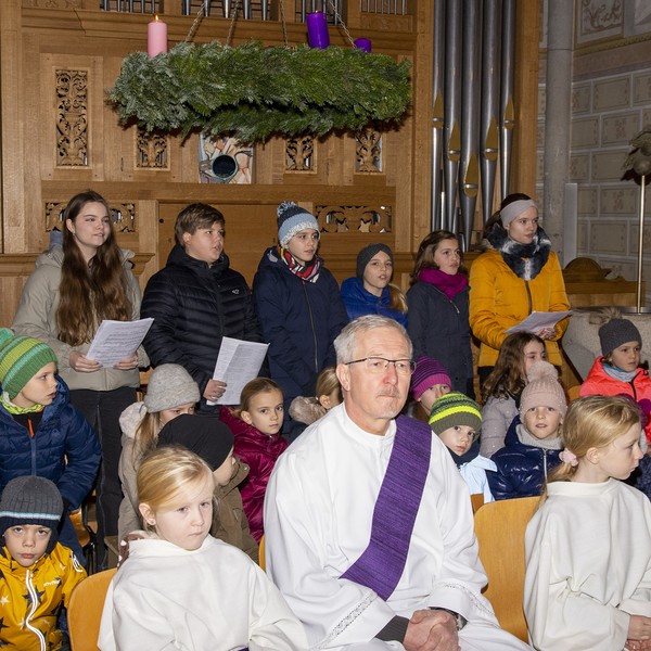 Singschulgruppe der LMS Wilhering / © Pfarrgemeinde Schönering