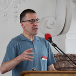Dr. Niko Paech