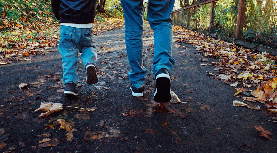 Vater-Kind-Spaziergang