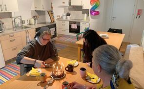 Das Quartier 16 der Franziskanerinnen von Vöcklabruck feiert seinen zweiten Geburtstag.