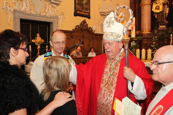 Bischof Ludwig Schwarz bei der Firmspendung in Linz-Pöstlingberg_Diözese Linz