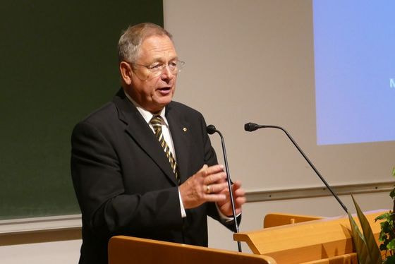 Ehrensenator Dr. Helmut Obermayr